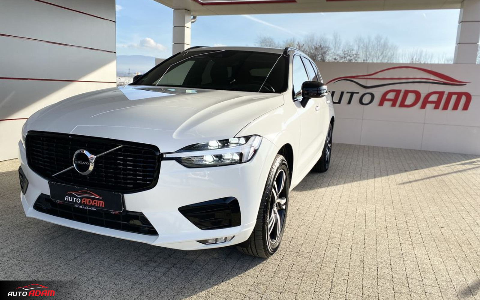 Volvo XC60  B4 145 kW AWD Geartronic R-Desing