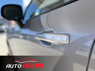 Volvo XC60 T6 186kW AWD Geartronic Plus Dark RECHARGE (Záruka do 11.4.2026)