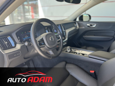 Volvo XC60 T6 186kW AWD Geartronic Plus Dark RECHARGE (Záruka do 11.4.2026)