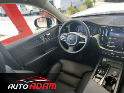 Volvo XC60 T6 186kW AWD Geartronic Plus Dark RECHARGE (Záruka do 11.4.2026)